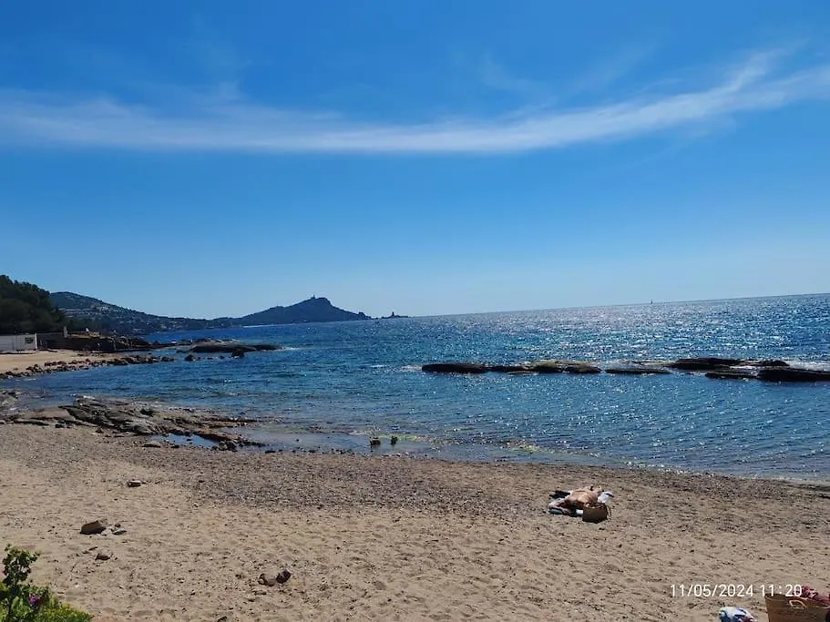 Villa Au Calme Avec Piscine, 600 M De La Mer Saint-Raphaël
